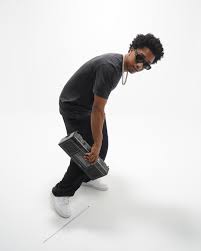 Aaron Bodden (@aaronbodden) • Instagram photos and videos