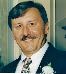 Wade Sampson's Instagram, Twitter & Facebook