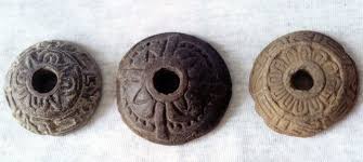 Ceramic Spindle Whorls With Sun And Flower Motifs From Xaltocan Mexico Spindle Whorls Drop Spindle Whorl