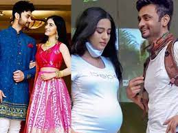 Actress amrita rao and her husband rj anmol introduced their newborn to the world on friday. Amrita Rao Will Soon Embrace Motherhood Spotted Flaunting Baby Bump