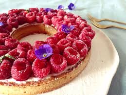 La Tarte Aux Framboises Version Cyril Lignac Et Benoit Couvrand Voyage Mange Et Tais Toi Tarte Framboise Framboise Mini Tarte