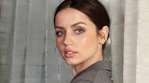 The spanish actress is set to play the blonde bombshell in the new netflix biopic blonde. From Knives Out To Bond Ana De Armas Is On The Rise Abc News
