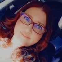 Alicia Muniz's Instagram, Twitter & Facebook