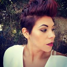 Sally Suarez (@helpfulhustler)