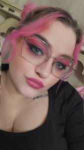 Show some love and drop a selfie so I can show u some too! 🥰😘