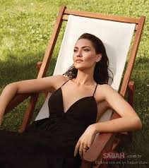 Fahriye evcen ile ilgili tüm haberleri ve son dakika fahriye evcen haber ve gelişmelerini bu sayfamızdan takip edebilirsiniz. Yeni Yasini Kutlayan Fahriye Evcen Den Oglu Karan Ile Kalpleri Isitan Paylasim Galeri Magazin