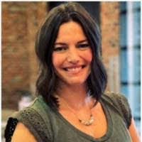 Hilary Perry's Instagram, Twitter & Facebook