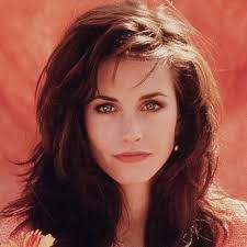 She gained recognition for her starring role as monica geller on the nbc sitcom friends. Pin On Courteney Cox