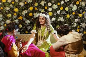 The wedding was attended by many celebrities like rannvijay singha, sohail khan, rashmi desai, suniel shetty, vikas gupta among. Yuvika And Prince Mumbai Weddings Weddingsutra
