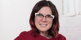 Lindsey Stallings's Instagram, Twitter & Facebook