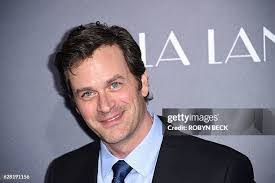 Everett Beck's Instagram, Twitter & Facebook