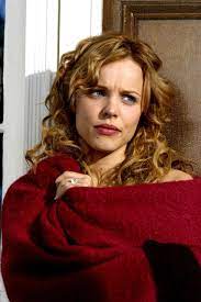 Para aqueles que não viram, conta a história de uma linda mulher idosa, com doença de alzheimer, em estágio avançado, que estava internada numa clínica. Rachel Mcadams The Notebook Atrizes Casais Adoraveis Diario De Uma Paixao