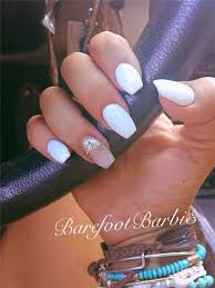 Coffin acrylic nails might sound morbid the first time you hear about them. Short Coffin Nails