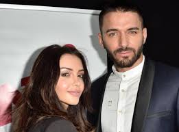 C'est dans cet édifice de l'oise que nabilla benattia et son compagnon thomas vergara on décidé de se dire oui pour la deuxième fois. Nabilla Benattia Annonce Son Mariage Avec Thomas Vergara