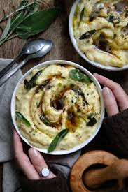 Puree Vegetalienne Au Fromage Herbes Et Beurre Noisette Recette Puree Fromage Beurre Noisette Puree