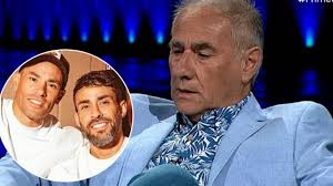 Padre de Jorge Valdivia lo defendió de las denuncias y desmintió a Claudio