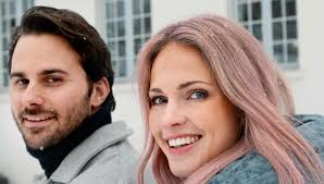 Emilie Voe Nereng og forloveden Michael Hansson: