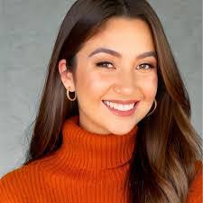 Ashli Gonzales's Instagram, Twitter & Facebook