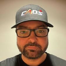 Kim Cosman's Instagram, Twitter & Facebook