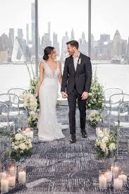 New York City Skyline Hotel Wedding Inspired By This In 2020 Manhattan Wedding Venues Skyline Wedding Manhattan Wedding