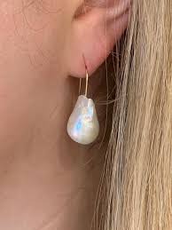 We found their prices competitive with the large internet companies. Earrings 001 425 02525 Gold Earrings The Yellow Door The Yellow Door Brooklyn Ny