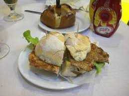 Yo la probé en lisboa en bocadillo con un poco de mostaza y estaba de muerte!!! Cachorros Tostas Bifanas Y Pregos