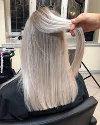 Pin Von Kat Ty Auf Frisur Im Jahr 2019 Pinterest Haare Frisuren Und Blonde Auf Hair Styles Silver Blonde Hair Pinterest Hair