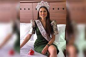 She studied software engineering at the autonomous university of chihuahua. 8ny D9tycunngm