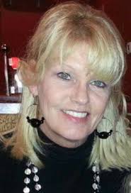 Dee Wheatley's Instagram, Twitter & Facebook