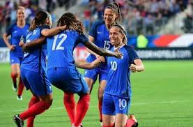 Avec en ligne de mire l'euro, qui débute dans trois mois. C Etait Le Dernier Match De Camille Abily En Equipe De France 183 Selections En Equipe De Franc Equipe De France Football Feminin Equipe De France Feminine