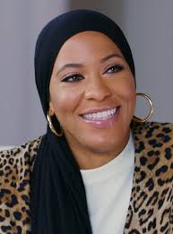Ibtihaj Muhammad (1985- ) •
