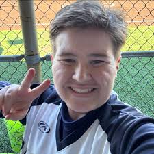 Has anyone else had the same problem with Selvyt polishing cloth, getting  worse results and micro scratches compared to using an old white thick  dress shirt?