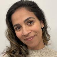 Suzanne Barbosa's Instagram, Twitter & Facebook