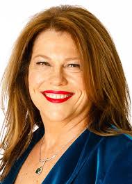 Dear Marisa: How to Begin the Engagement Ring Shopping Process