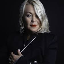 Susan Elms's Instagram, Twitter & Facebook