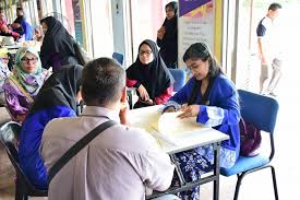 Keputusan akreditasi program teknologi kolej vokasional malaysia. Kolej Vokasional Datuk Seri Abu Zahar Isnin Jasin Melaka Added 11 New Photos To The Album Majlis Anugerah Pengarah Mesy Agung Pibg Dan Program Titian Kolej Vokasional Datuk Seri Abu Zahar