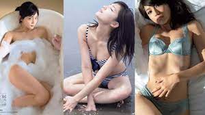 川口春奈 セクシー水着グラビア画像集。写真集では泡風呂ヌード、セミヌード、水着姿、下着姿を披露！胸チラ谷間がエロいショットも！ kawaguchi  haruna - YouTube