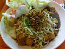 358 resep kupat tahu ala rumahan yang mudah dan enak dari komunitas memasak terbesar dunia! Resep Tahu Guling Muntilan Kupat Tahu Magelang