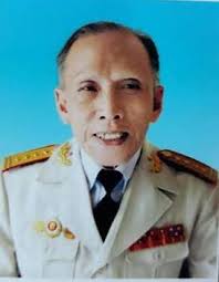 Cụ ông 90 tuổi tự học công nghệ thông tin, muốn đến trường để thành thạo  quản trị web