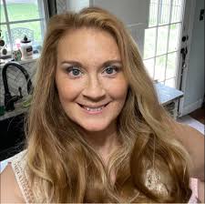 Who can clean a newly renovated house in Farragut area by January 7?