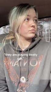 wont let me do the slide show🙄#greenscreen