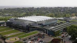 Historical grounds can be chosen as well. Wimbledon Hat Jetzt Ein Dach