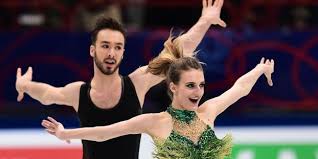 Gabriella papadakis et guillaume cizeron se sont offert leur troisième titre de champions du monde de danse sur glace, en améliorant deux records du monde supplémentaires, samedi à milan, un mois après leur médaille d'argent olympique. Patinage Troisieme Titre De Champions Du Monde Pour Papadakis Et Cizeron En Danse Sur Glace