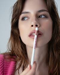 ⚪️ AURORA RICH В твоих руках настоящий природный феномен! 🌌 Северное  сияние, Аврора, наблюдать который выпало лишь избранным 😍 Мгновенно тающая  текстура с микрочастицами масла насыщает кожу влагой не оставляя при этом