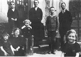 The sentence was to be. Hans Scholl And His Family White Roses Sophie Contemporary History