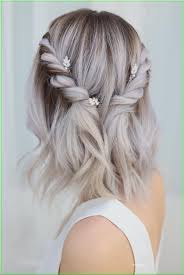It looks great with strong lip makeup. Half Up Down Style Short Wedding Hair Short Hair Updo Prom Hairstyles For Short Hair