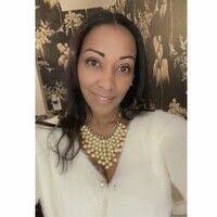 Kerry Patton's Instagram, Twitter & Facebook