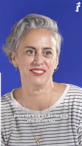 “Lo de que dejarse las canas es un síntoma de dejadez es totalmente  absurdo, porque las canas hay que cuidárselas. Es un síntoma de aceptación  con una misma”. A Marta Fochs le salió su primera cana ...