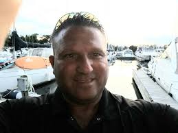 Why is my Helix 12 not picking up GPS satellites?