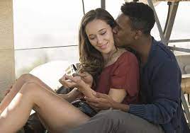 Fear The Walking Dead First Look Episode Photos Fear The Walking The Walking Dead Fear The Walking Dead